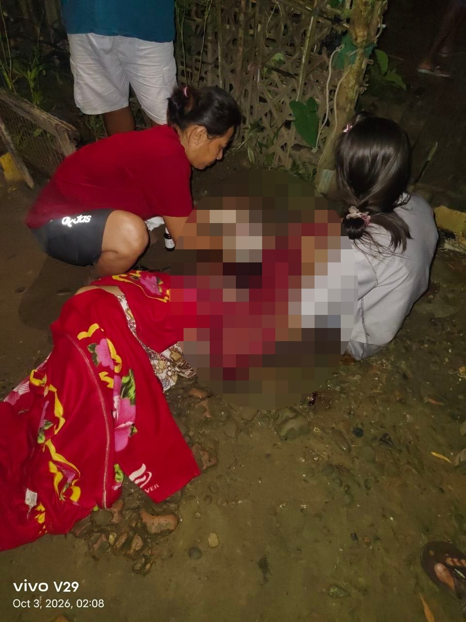 ရသေ့တောင်မြို့နယ်မှာ Y - 12 နဲ့ ဗုံးကြဲလို့ အသက် ၁၅ နှစ်အရွယ် မိန်းကလေး ၁ ဦး အပါအဝင် ၂ ဦး သေဆုံးကာ ၁၂ ဦး ဒဏ်ရာရ