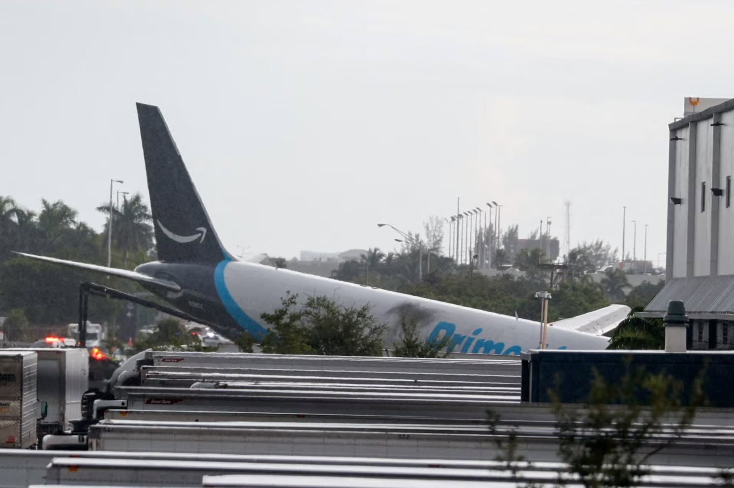 Amazon Prime Air cargo plane crashes at Miami airport, killing at least 5