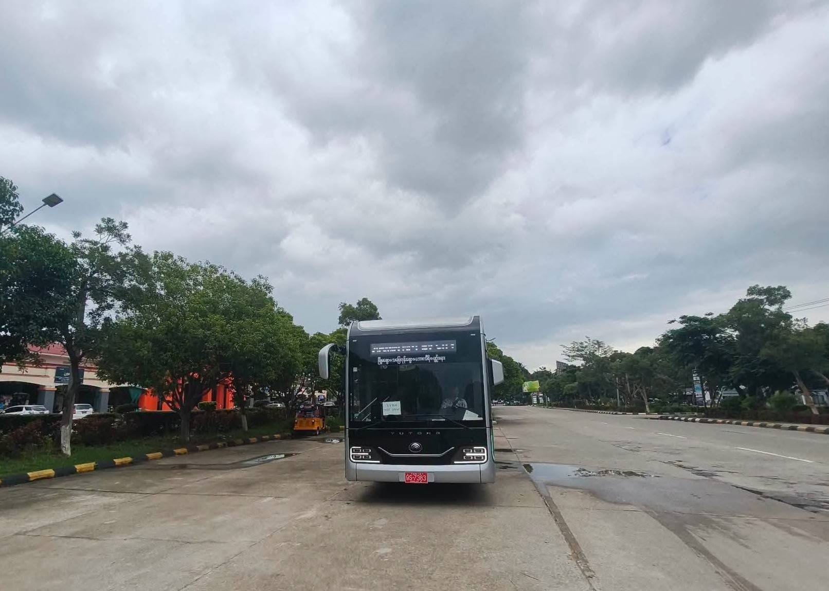 နေပြည်တော်မြို့တွင်း ခရီးစဥ်အတွက် EV Bus ကားလိုင်းကို တစ်ရက် (၄) ခေါက် စတင်ပြေးဆွဲနေ