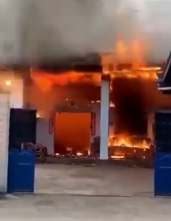 Candle Shortage at Pagoda Offering Site Leads to House Fire