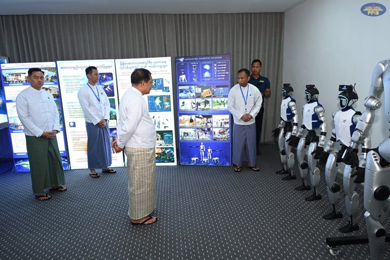 အာကာသ မသွားခင် ရေနုတ်မြောင်း အရင်ရှင်းပါလို့ ရေဘေးသင့် ပြည်သူတွေ မင်းအောင်လှိုင်ကို ပြောဆို