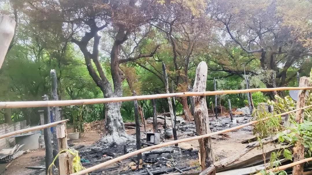 Military junta loots gold and torches homes in Kyaukpadaung Township