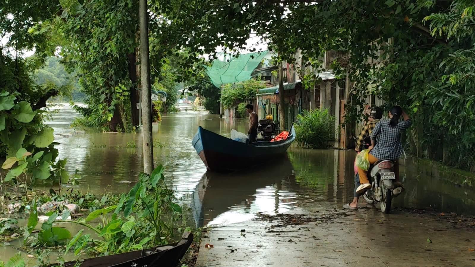 Flood-Hit Kyonpyaw Villagers Survive on Bananas and Broken Rice, Urgently Need Donors