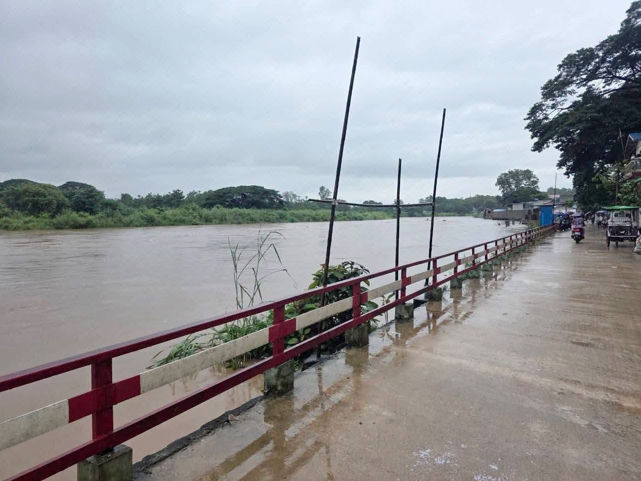 ဧရာဝတီမြစ်ဖျားပိုင်းမှာ မိုးအဆမတန် များပြားလာနိုင်တာကြောင့် မြစ်ရေကြီးမှုတွေ ဖြစ်ပေါ်လာနိုင်တယ်လို့ဆို