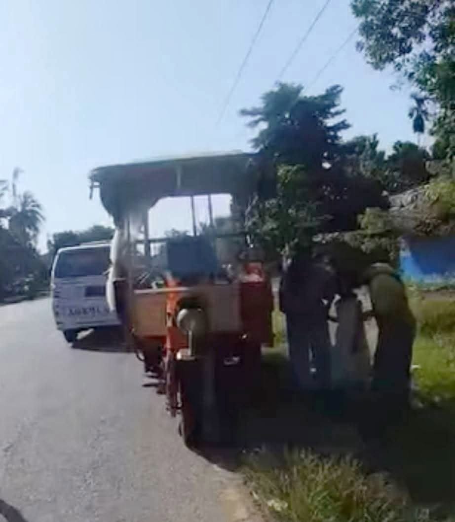 သံဖြူဇရပ်မြို့နယ် စီမံအဖွဲ့ဝင် မောင်းလာတဲ့ကားကဝင်တိုက်လို့ ယာဥ် ၃ ဆင့်တိုက်မှုဖြစ်ပွား