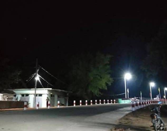 နွယ်တမယ်တံတားမှာ အာဏာသိမ်းစစ်တပ်က တပ်သားတွေ အချင်းချင်း စကားများရာက ဓားထိုးမှုဖြစ်ပြီး ၁ ဦး သေဆုံး