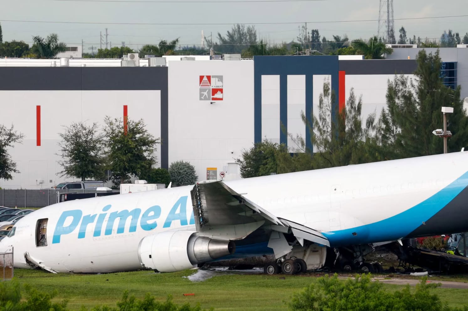 Amazon Prime Air cargo plane crashes at Miami airport, killing at least 5