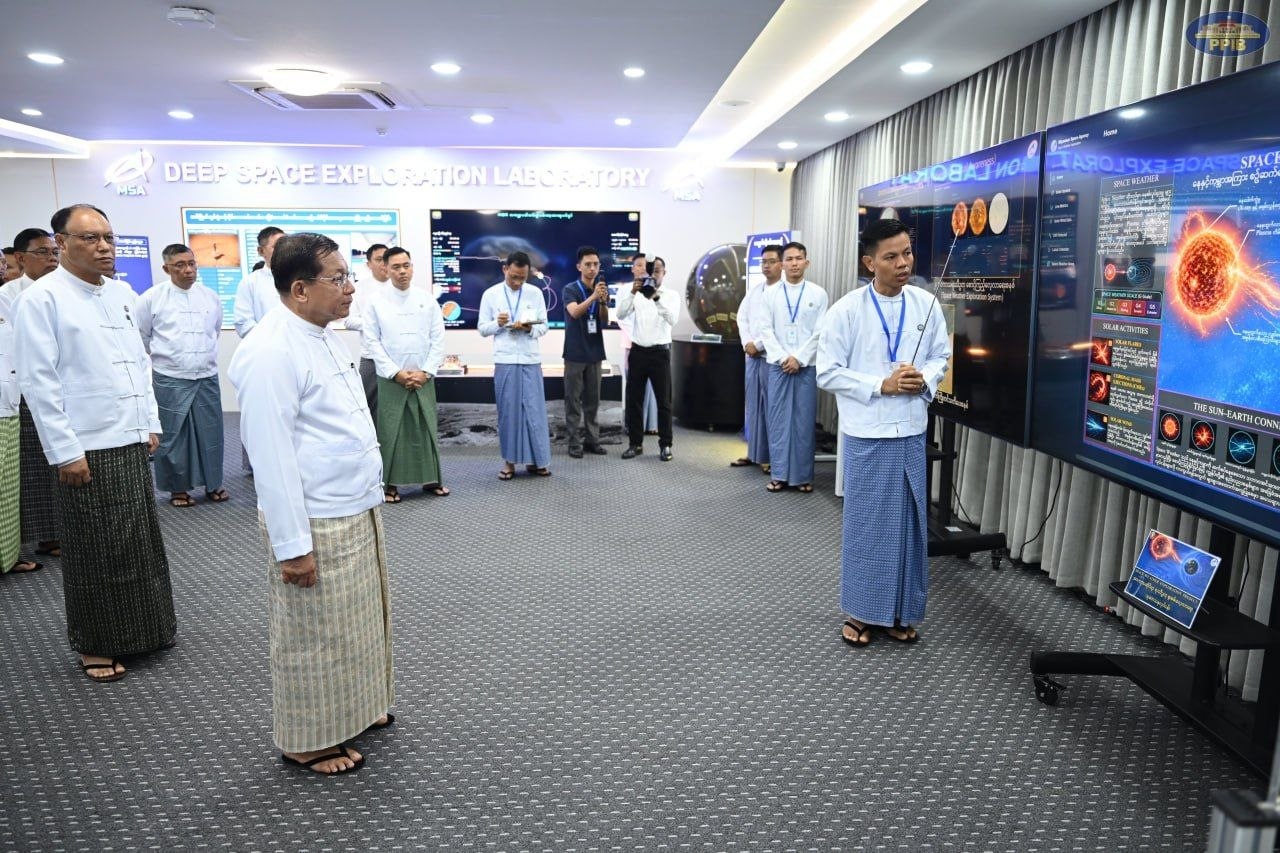 အာကာသ မသွားခင် ရေနုတ်မြောင်း အရင်ရှင်းပါလို့ ရေဘေးသင့် ပြည်သူတွေ မင်းအောင်လှိုင်ကို ပြောဆို