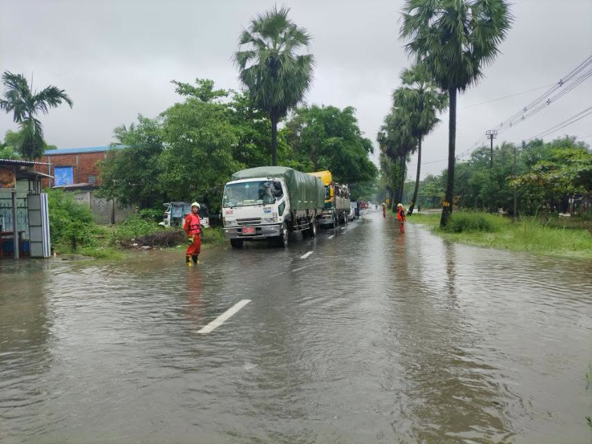 မုတ်သုံလေ အားကောင်းမှုကြောင့် တစ်နိုင်ငံလုံးမှာ မိုးဆက်တိုက် ရွာသွန်းနိုင်ပြီး မြို့ကြီးအချို့မှာလည်း မြစ်ရေဟာ စိုးရိမ်ရေမှတ် ကျော်လွန်နေ