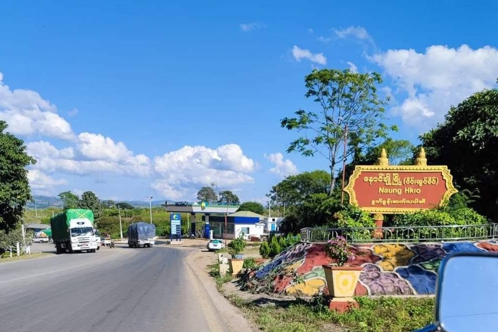 နောင်ချိုမြို့နယ်က ခရီးသွားလင်မယားကို အာဏာသိမ်း စစ်တပ်က သံသယနဲ့ဖမ်းဆီးပြီး ရိုက်နှက် လွှတ်လိုက်လို့ ဒဏ်ရာပြင်းထန်ရရှိ