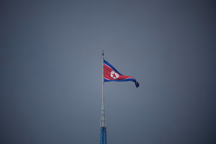 မြောက်ကိုရီးယားက သုံးနာရီအတွင်း ပဲ့ထိန်းဒုံးကျည် ၂ စင်း ပစ်လွှတ်