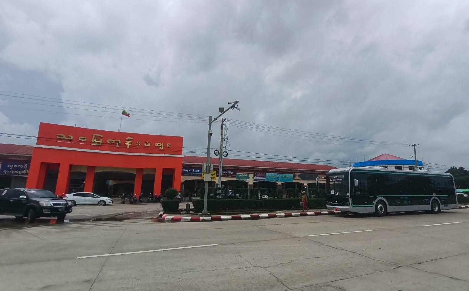 နေပြည်တော်မြို့တွင်း ခရီးစဥ်အတွက် EV Bus ကားလိုင်းကို တစ်ရက် (၄) ခေါက် စတင်ပြေးဆွဲနေ