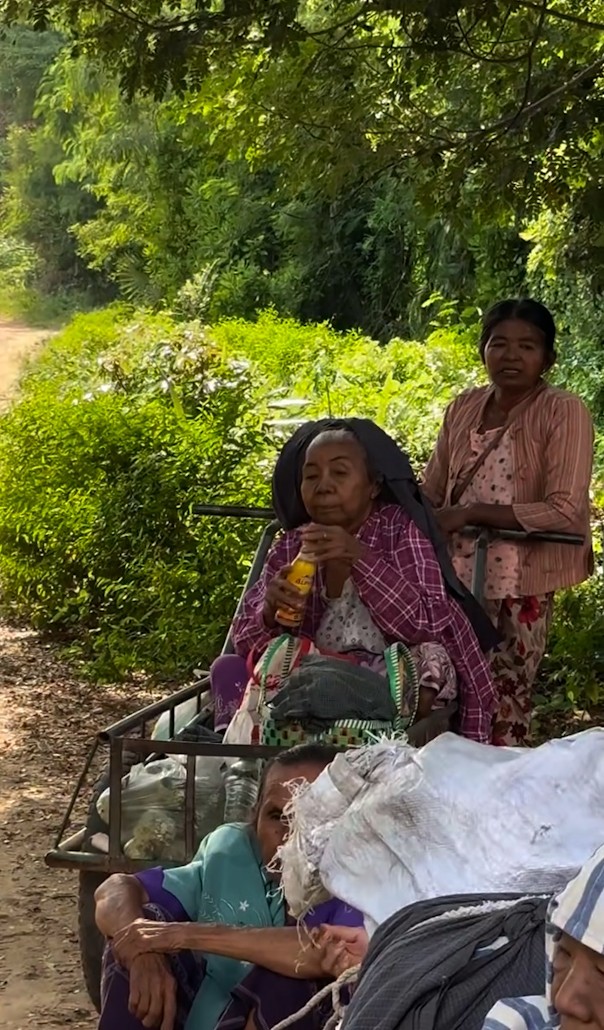 မြိုင်နယ်မှာ ပါရာမော်တာ ၈ စင်းနဲ့ ရွာတွေကို လိုက်လံဗုံးကြဲနေလို့ ဒေသခံတွေ ထွက်ပြေးနေရ