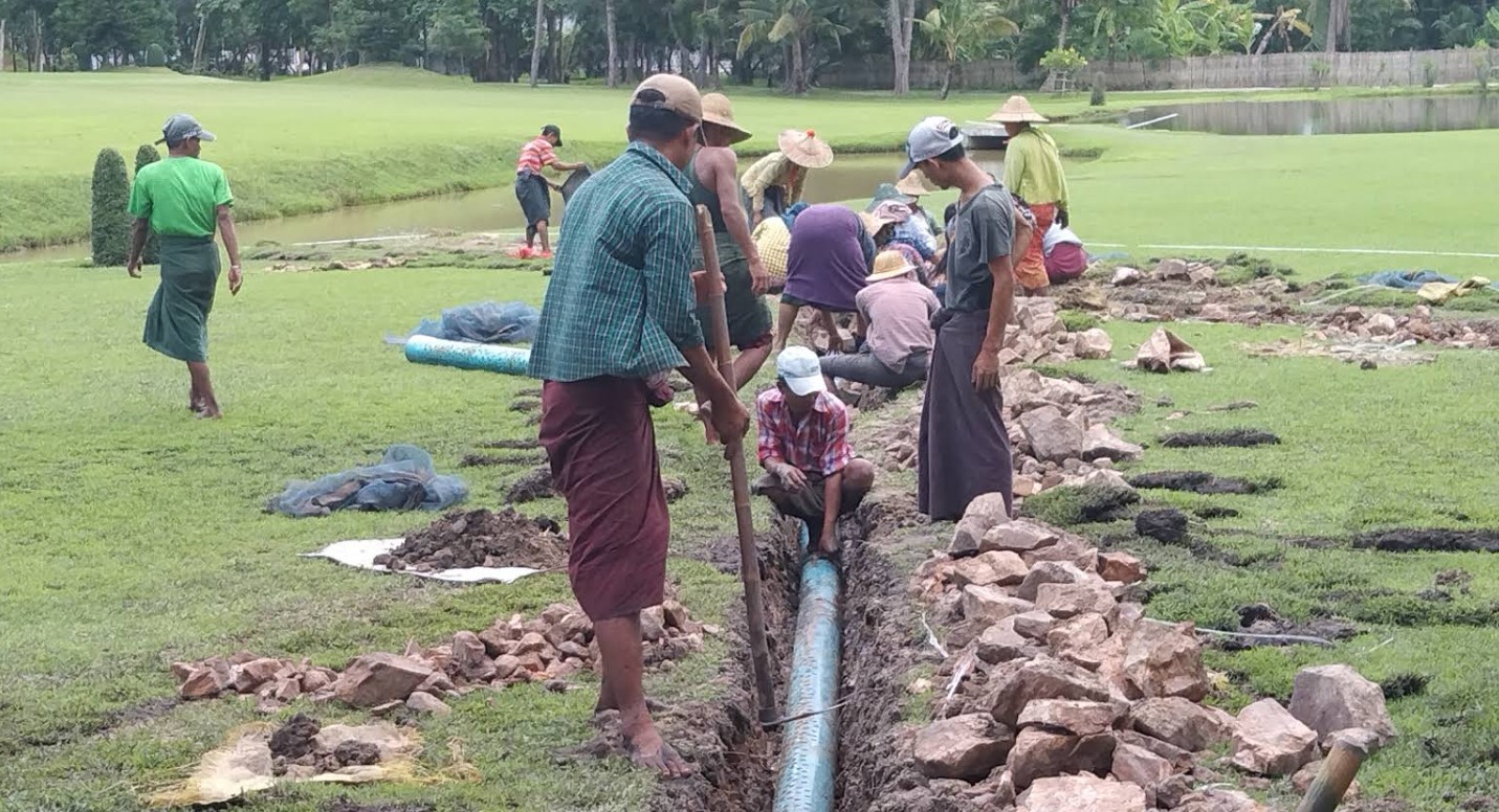 နေပြည်တော် ရေပြာဂေါက်ကွင်း တာဝန်ခံ ဗိုလ်မှူးက လုပ်အားခ ခေါင်းပုံဖြတ်နေပြီး သူ့ကိုတိုင်ရင် PDF တွေဆီကို သတင်းပေးကာ သတ်ခိုင်းမယ်လို့ ခြိမ်းခြောက်