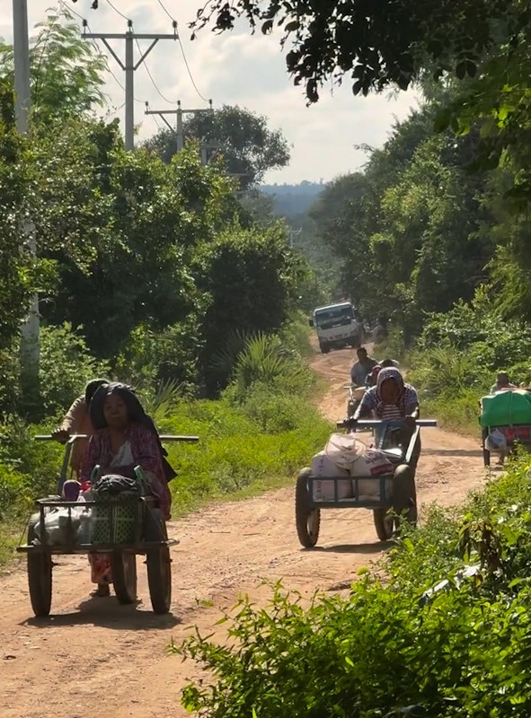 မြိုင်နယ်မှာ ပါရာမော်တာ ၈ စင်းနဲ့ ရွာတွေကို လိုက်လံဗုံးကြဲနေလို့ ဒေသခံတွေ ထွက်ပြေးနေရ
